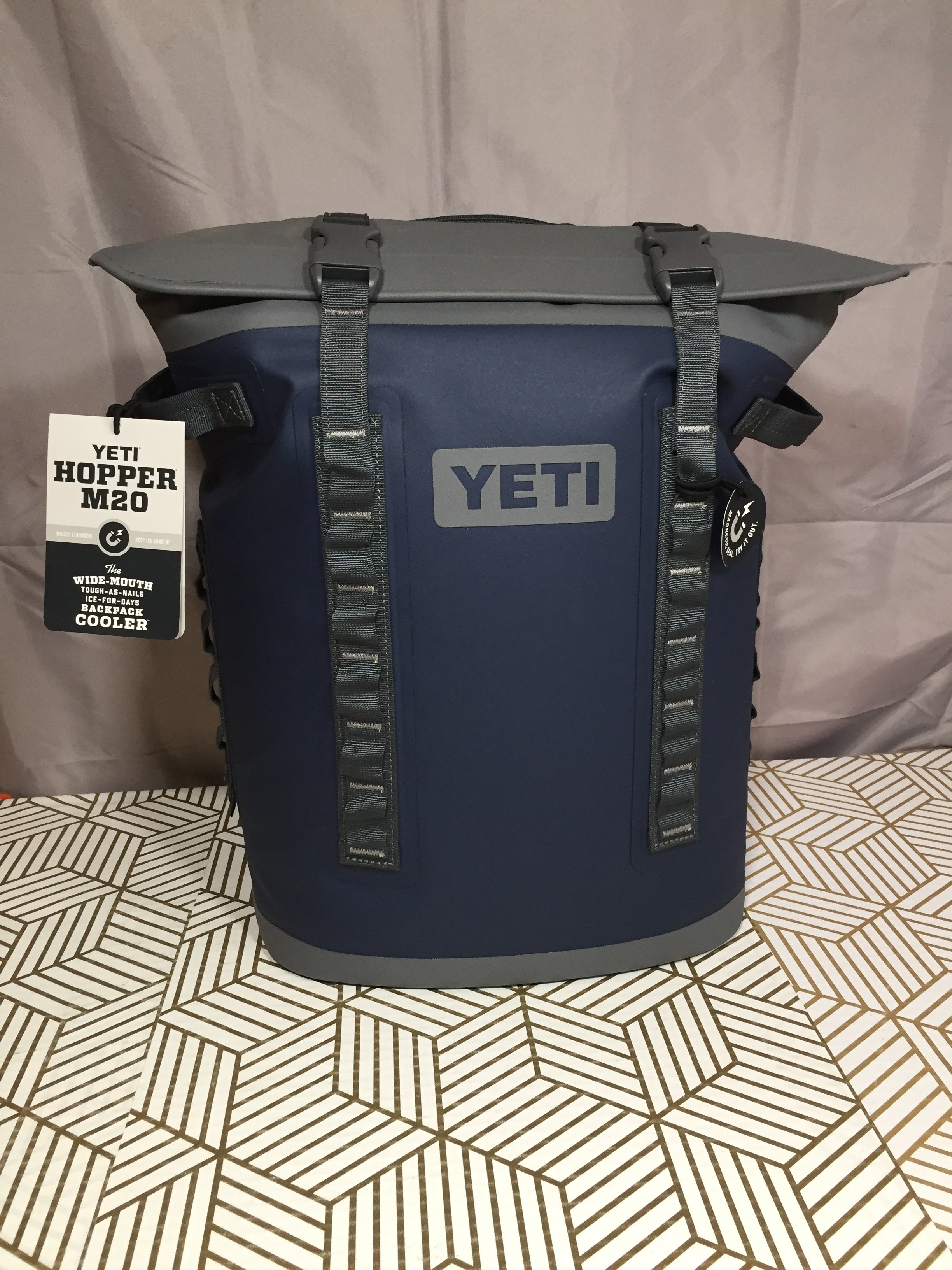YETI Hopper M20 Backpack Cooler Navy/Grey *NEW WITH TAGS* (8064198115566)